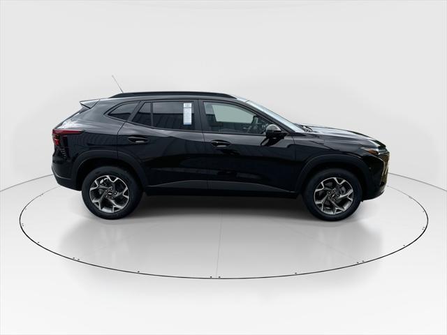 new 2025 Chevrolet Trax car, priced at $25,128