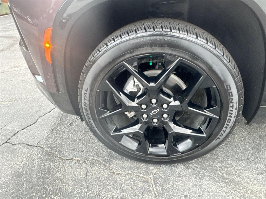 used 2024 Chevrolet Traverse car, priced at $46,202