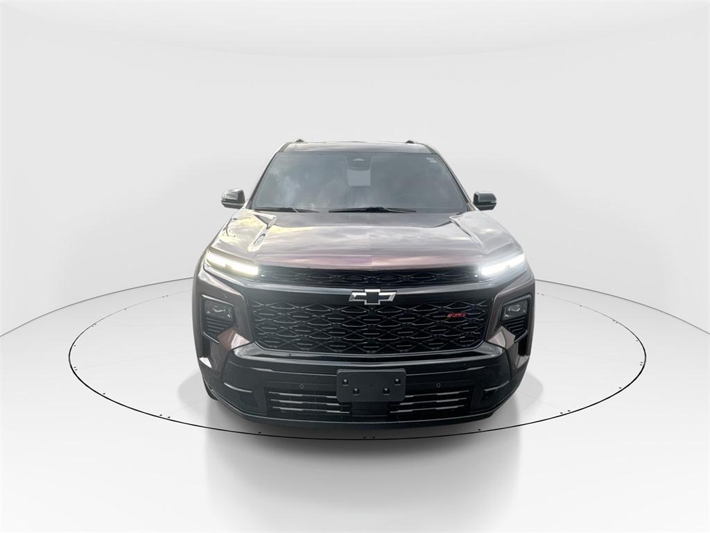 used 2024 Chevrolet Traverse car, priced at $46,202