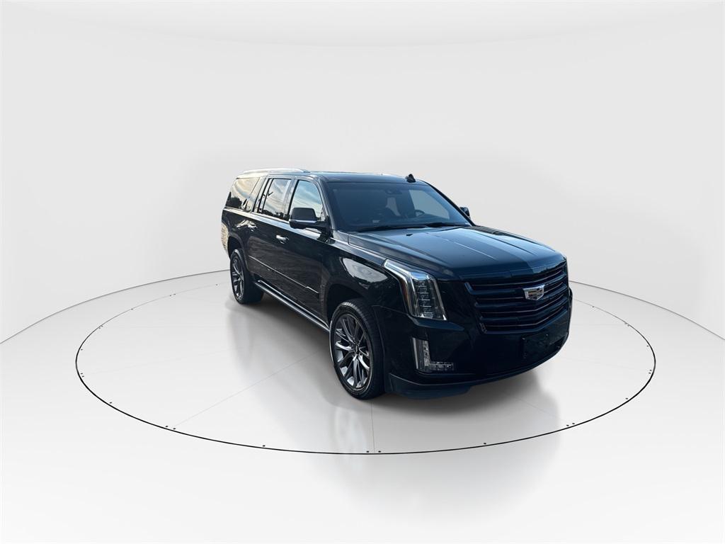 used 2020 Cadillac Escalade ESV car, priced at $36,976