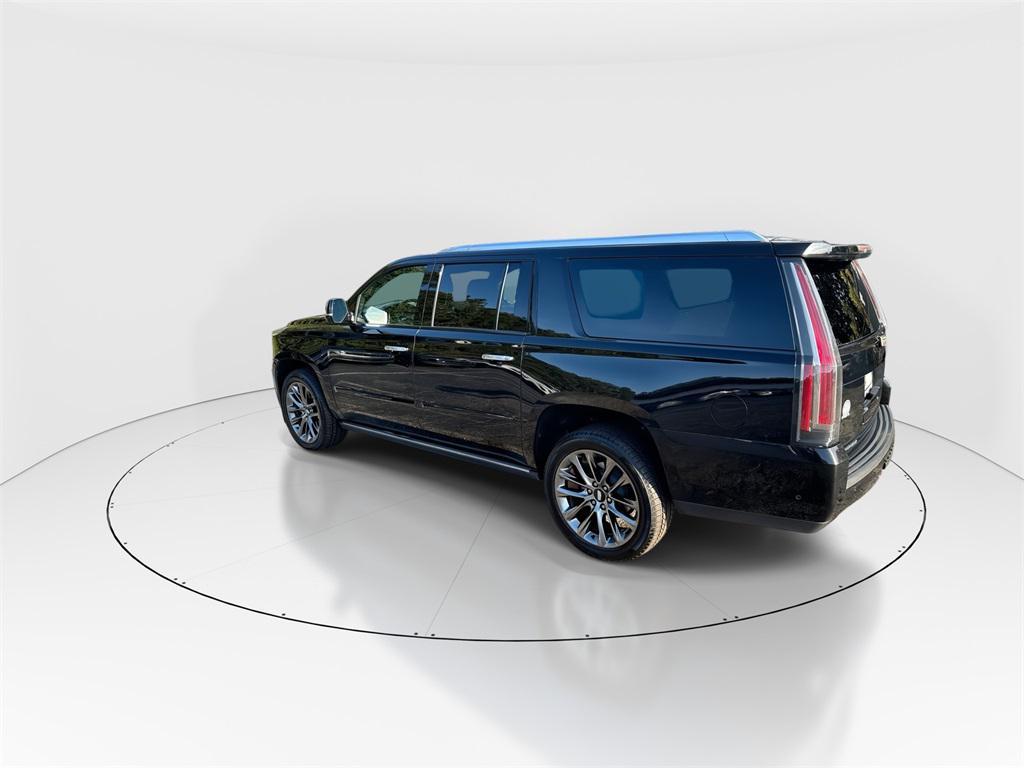 used 2020 Cadillac Escalade ESV car, priced at $36,976