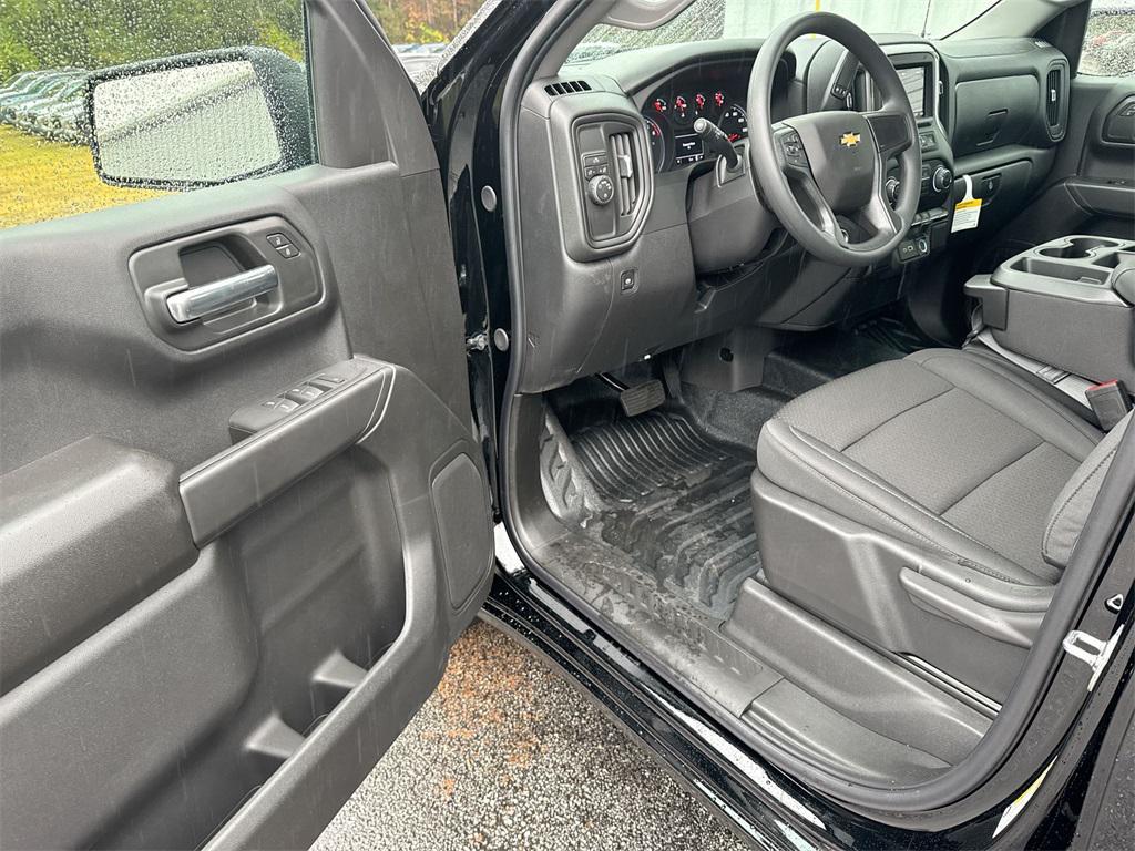 new 2026 Chevrolet Silverado 1500 car, priced at $40,395
