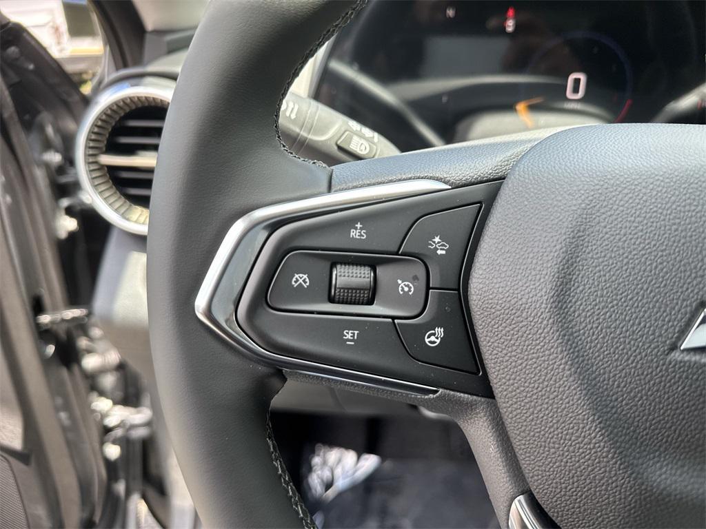 new 2025 Chevrolet Trax car, priced at $25,770