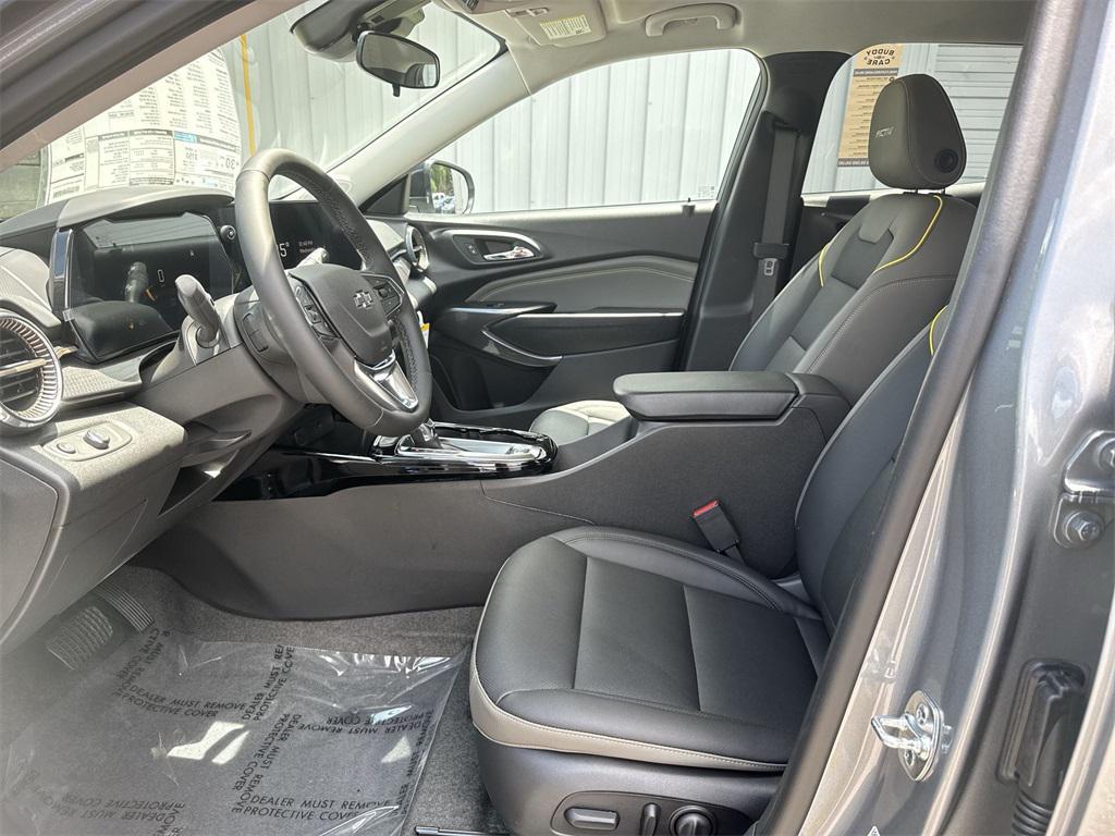 new 2025 Chevrolet Trax car, priced at $25,770