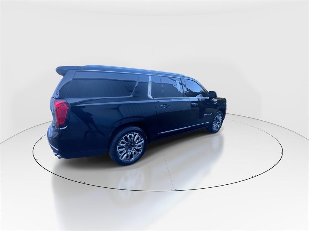 used 2023 GMC Yukon XL car, priced at $68,596