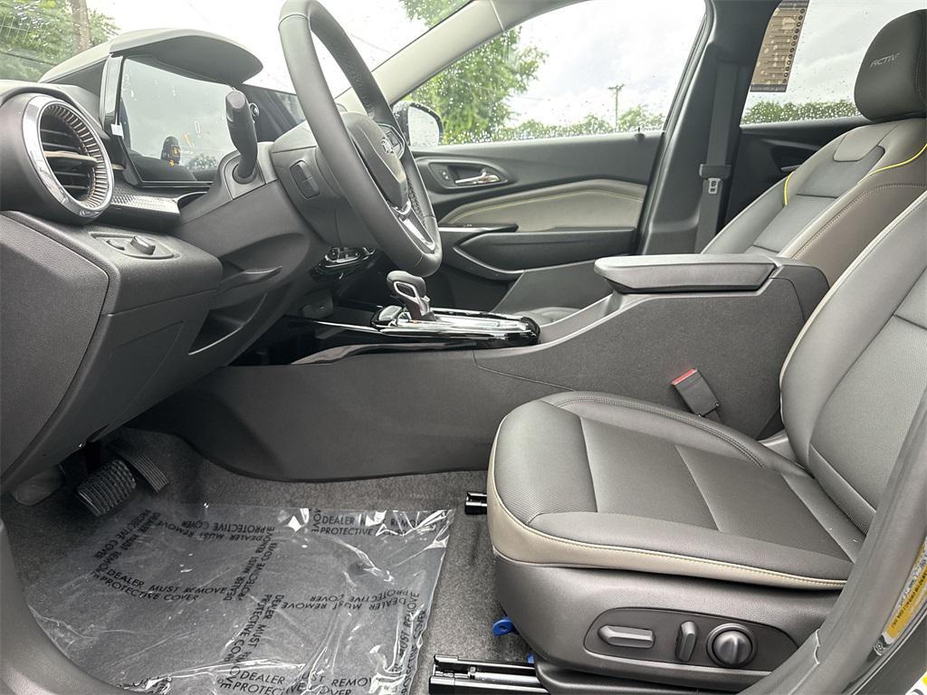 new 2025 Chevrolet Trax car, priced at $26,510