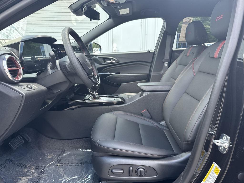 new 2025 Chevrolet Trax car, priced at $25,636