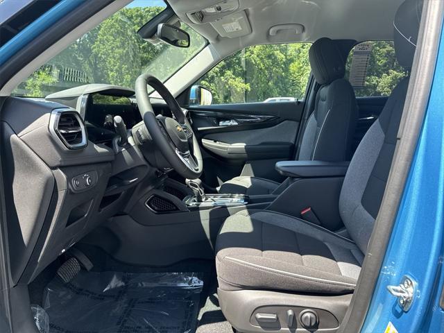 new 2025 Chevrolet TrailBlazer car, priced at $27,312