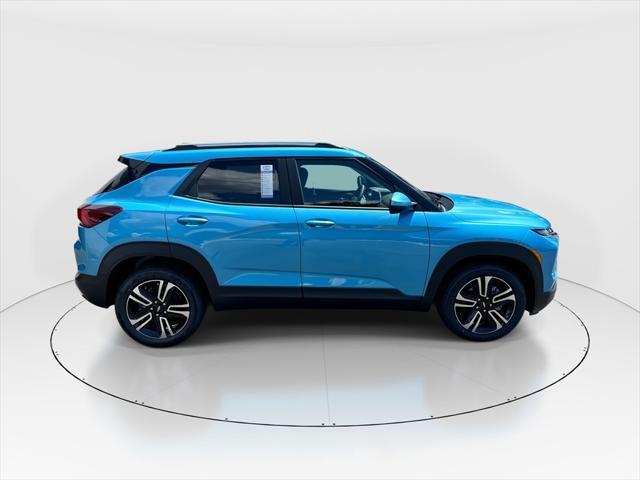 new 2025 Chevrolet TrailBlazer car, priced at $27,312