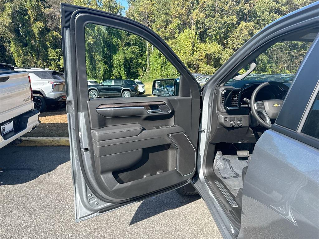 new 2026 Chevrolet Silverado 1500 car, priced at $49,195