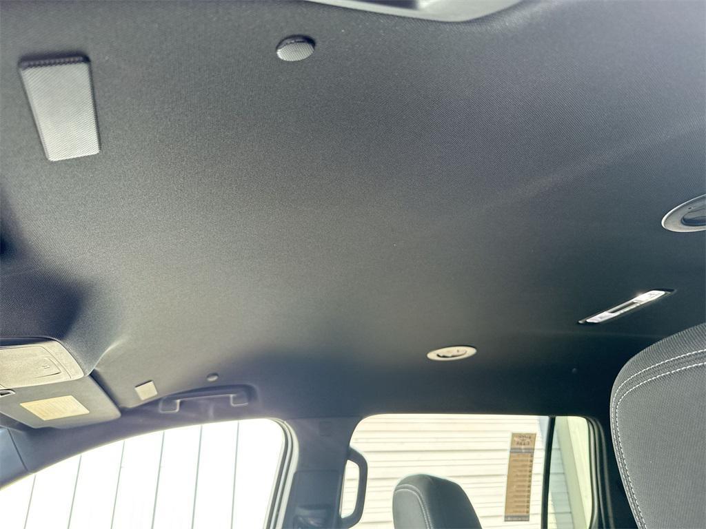 used 2024 Chevrolet Traverse car, priced at $35,875