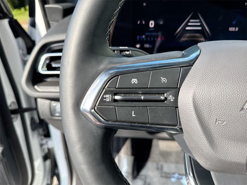 used 2024 Chevrolet Traverse car, priced at $35,875