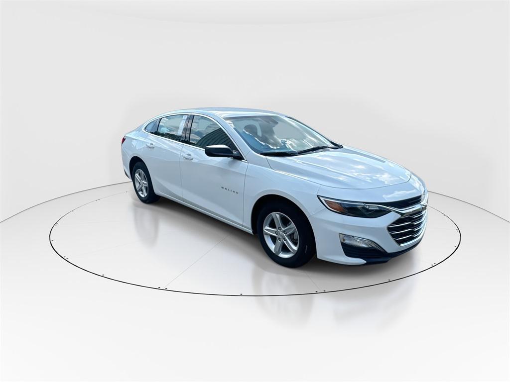 new 2024 Chevrolet Malibu car, priced at $25,795