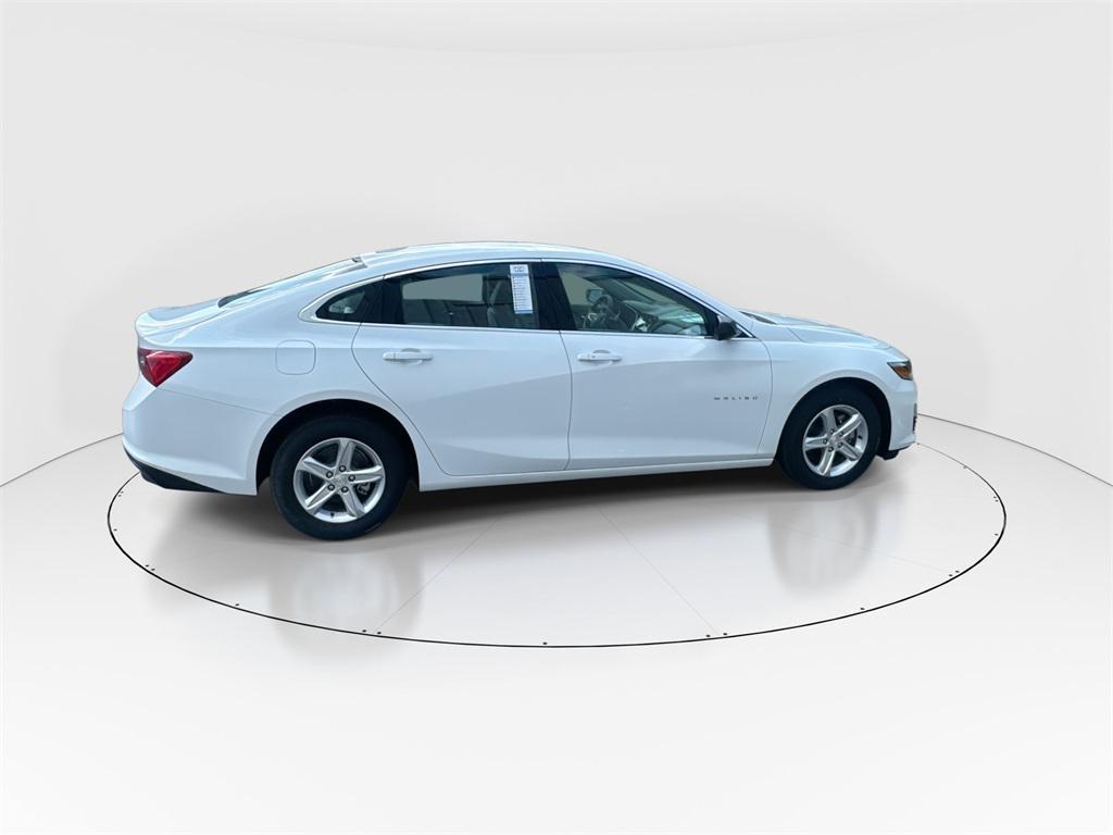 new 2024 Chevrolet Malibu car, priced at $25,795