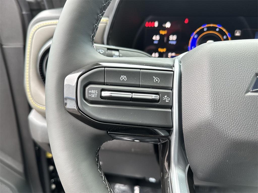 new 2025 Chevrolet Colorado car, priced at $50,854