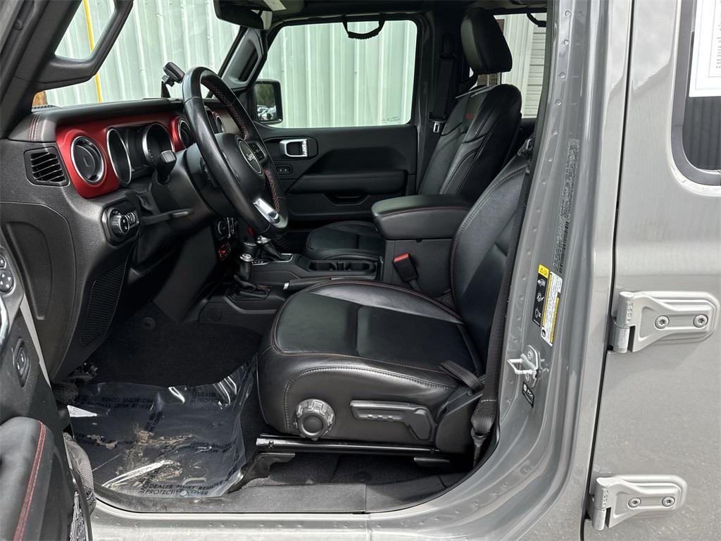 used 2021 Jeep Gladiator car, priced at $34,347