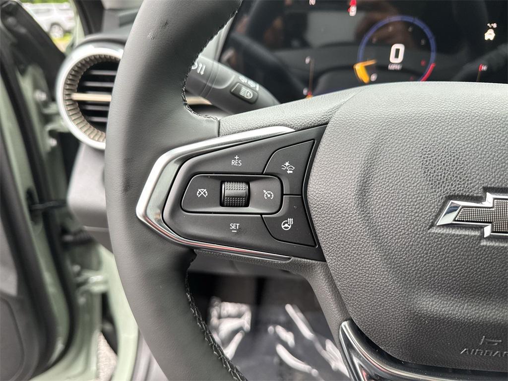 new 2025 Chevrolet Trax car, priced at $26,068