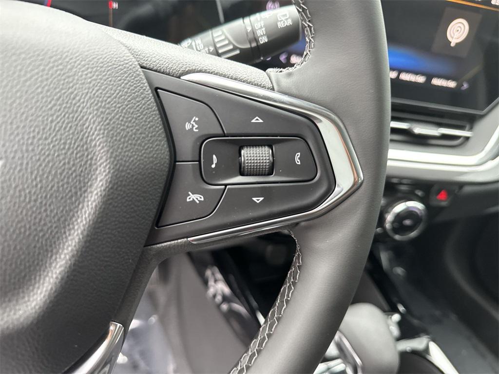 new 2025 Chevrolet Trax car, priced at $26,068