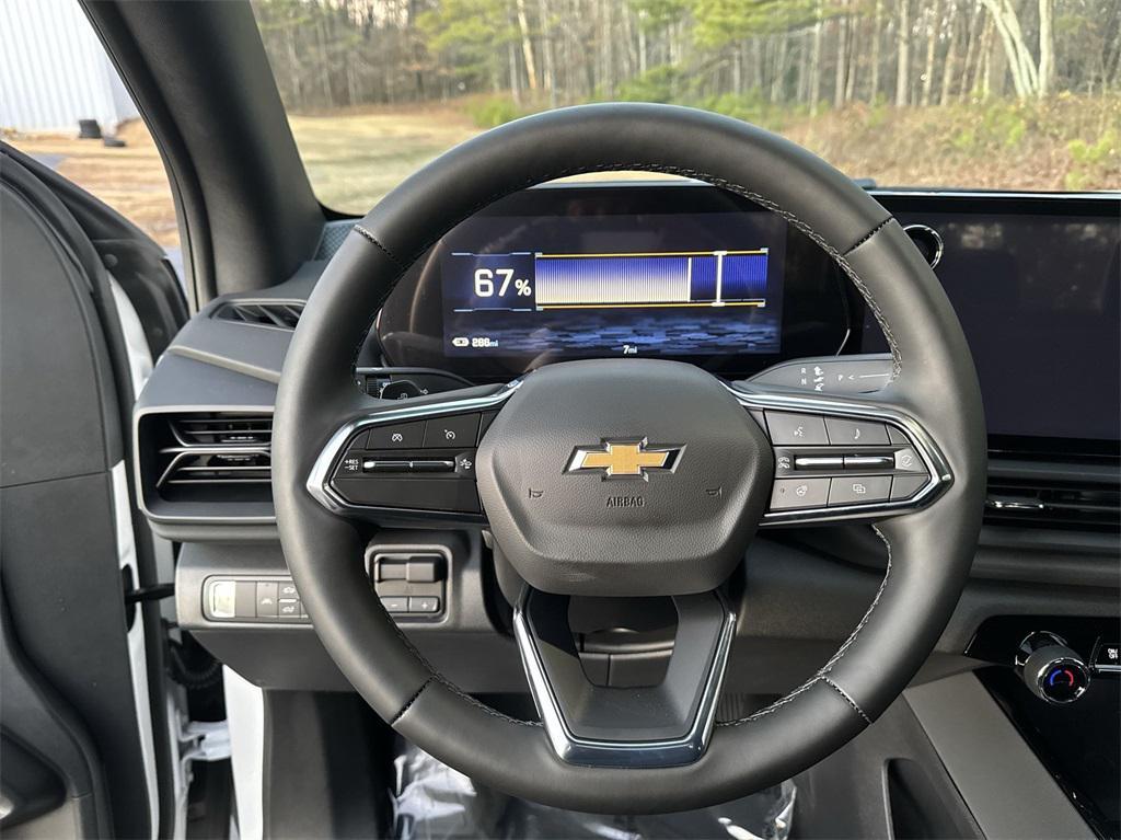 new 2025 Chevrolet Silverado EV car, priced at $61,680