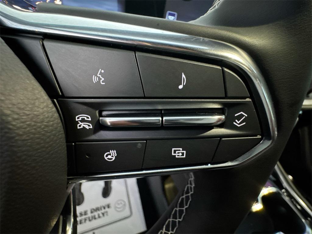 used 2025 Chevrolet Traverse car, priced at $36,922