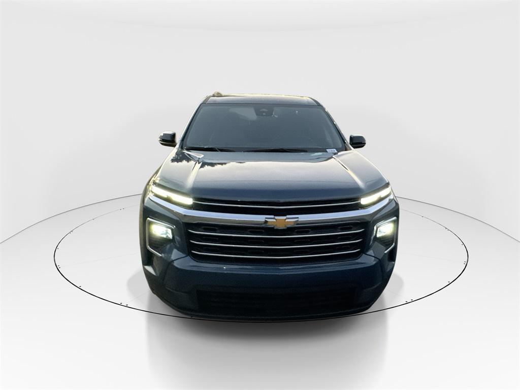 used 2025 Chevrolet Traverse car, priced at $36,922