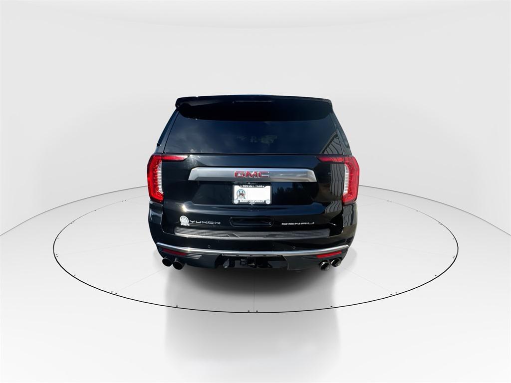 used 2022 GMC Yukon XL car, priced at $42,776