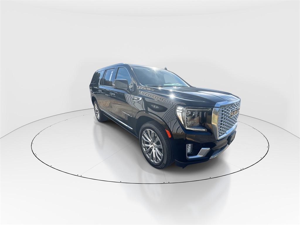 used 2022 GMC Yukon XL car, priced at $42,776