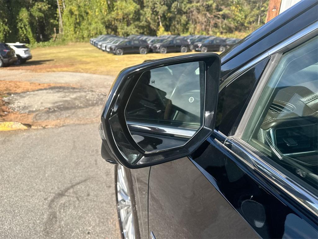 used 2022 GMC Yukon XL car, priced at $42,776