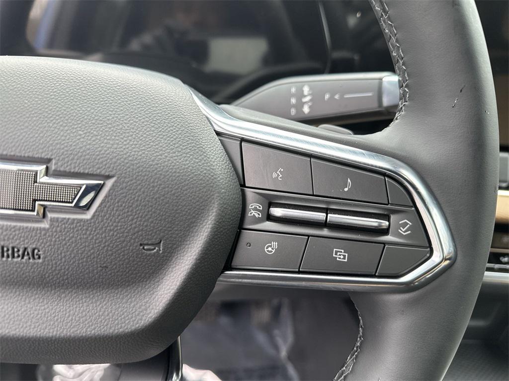 new 2025 Chevrolet Equinox car, priced at $34,896