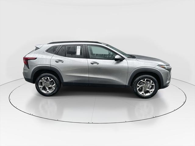 new 2025 Chevrolet Trax car, priced at $24,511