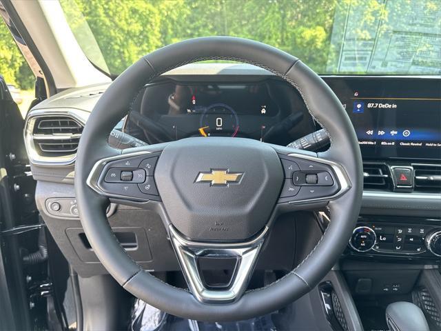 new 2025 Chevrolet TrailBlazer car, priced at $26,945