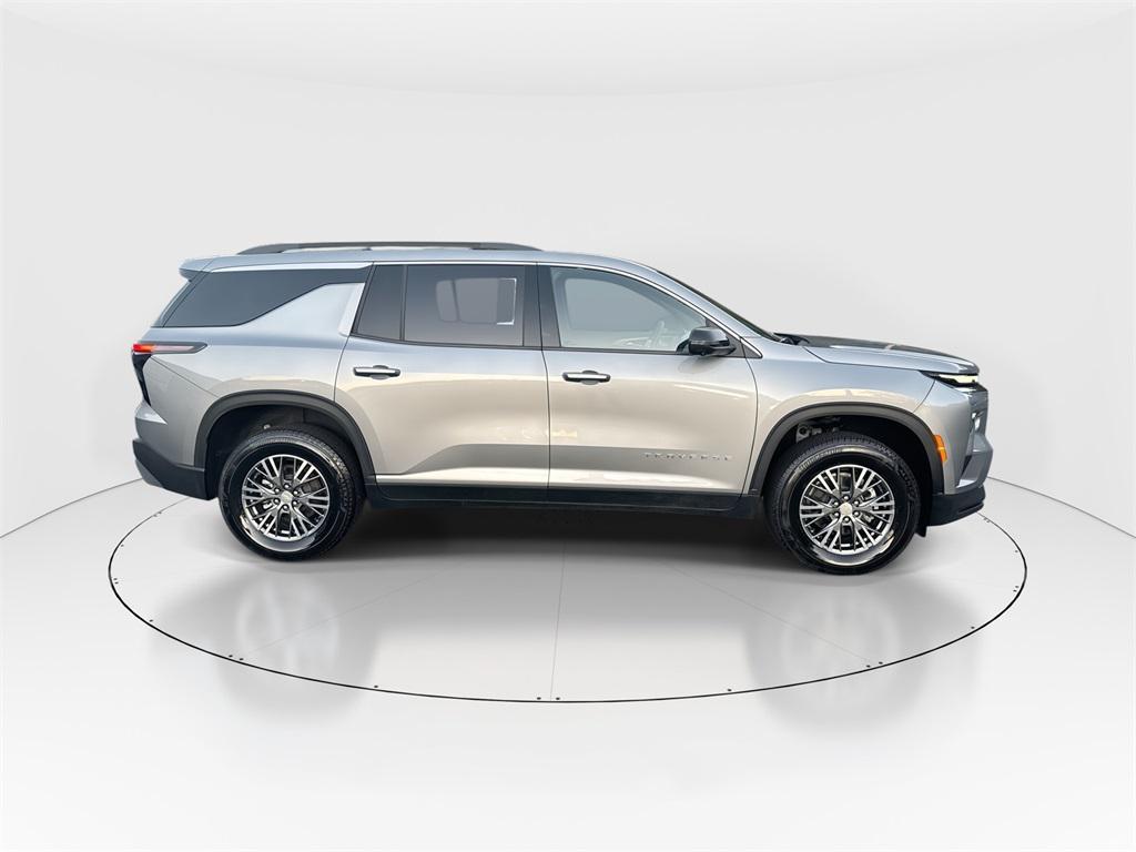used 2024 Chevrolet Traverse car, priced at $36,962