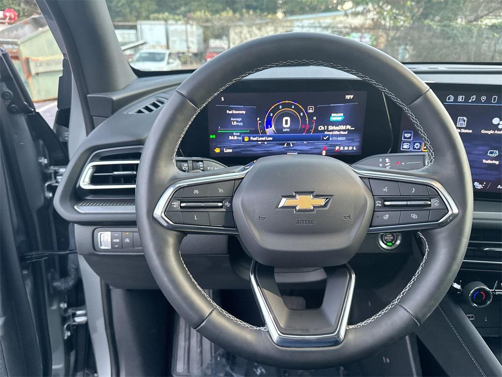 used 2024 Chevrolet Traverse car, priced at $36,962