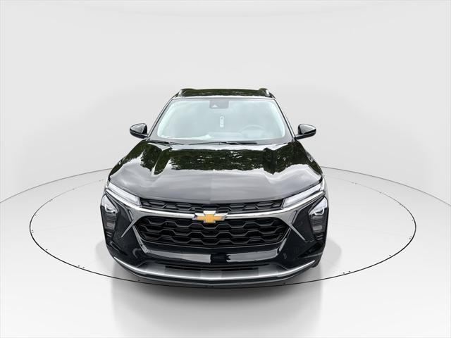 new 2025 Chevrolet Trax car, priced at $25,128