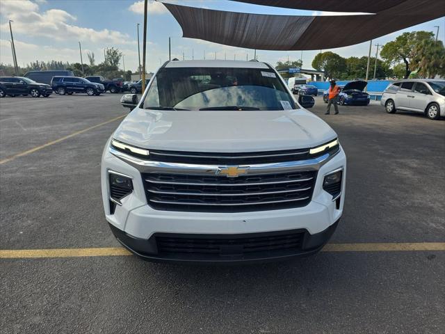 used 2024 Chevrolet Traverse car, priced at $40,990