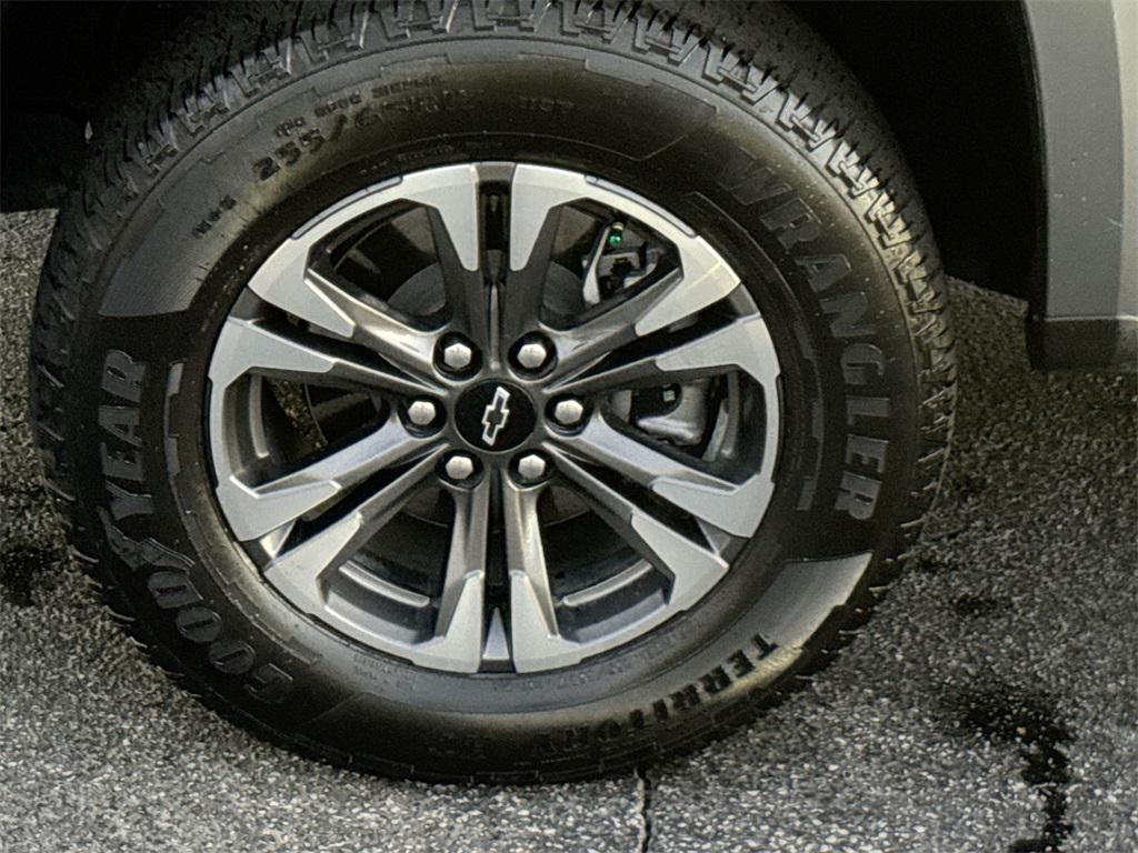 used 2022 Chevrolet Colorado car, priced at $26,490