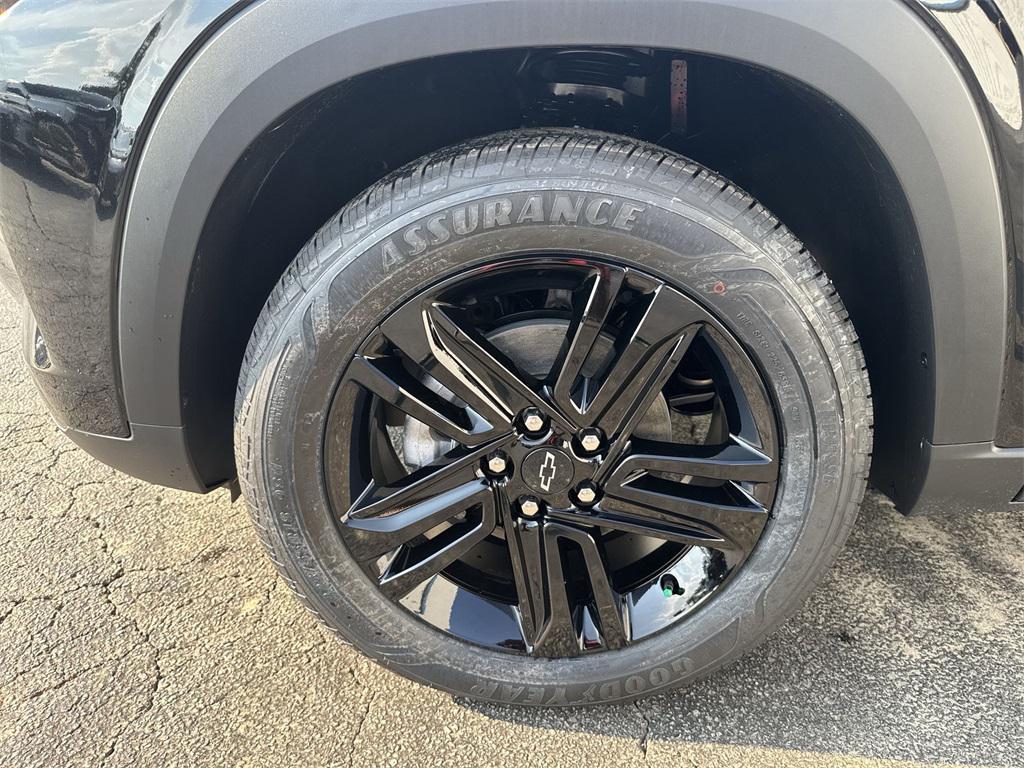 new 2025 Chevrolet Trax car, priced at $27,342