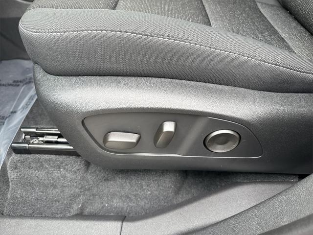 new 2025 Chevrolet Traverse car, priced at $42,195