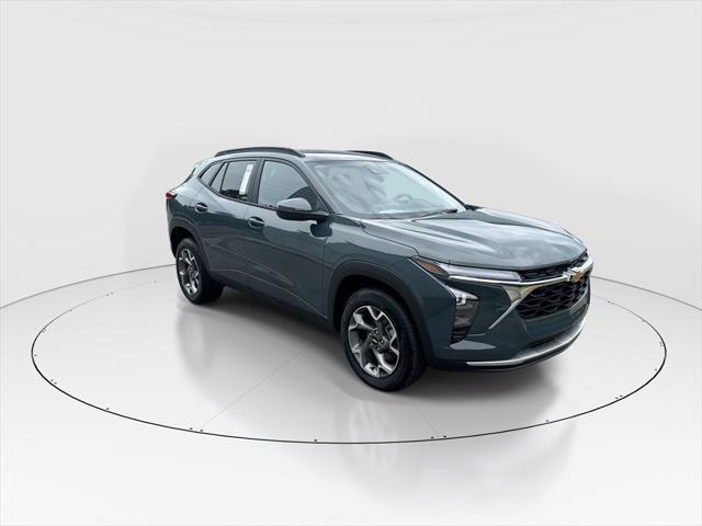 new 2025 Chevrolet Trax car, priced at $25,250