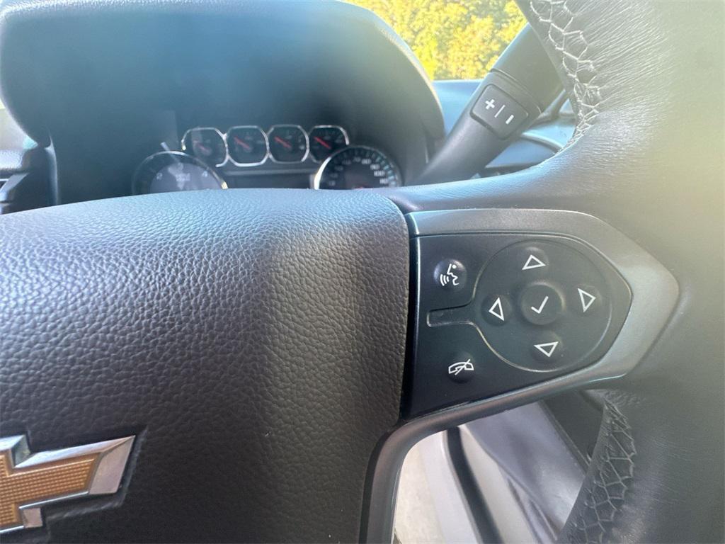 used 2015 Chevrolet Suburban car, priced at $13,862