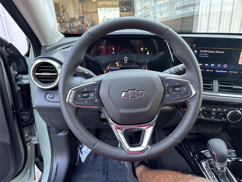 new 2025 Chevrolet Trax car, priced at $27,342