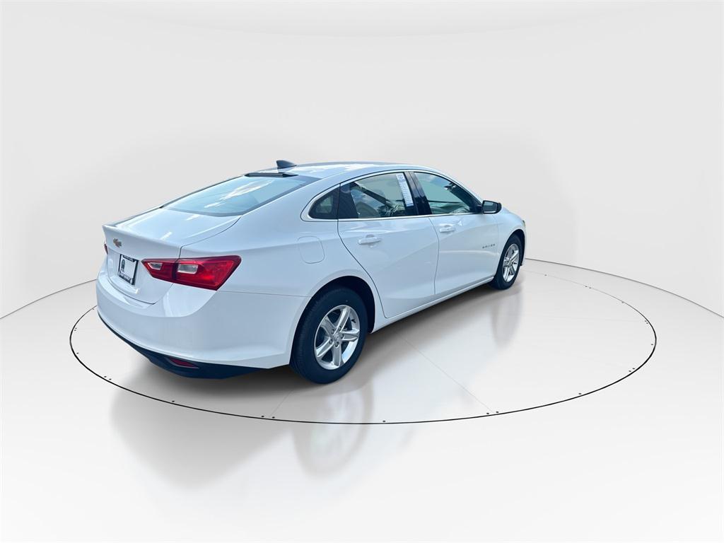 new 2024 Chevrolet Malibu car, priced at $25,795