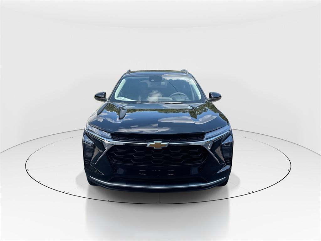 new 2025 Chevrolet Trax car, priced at $26,380