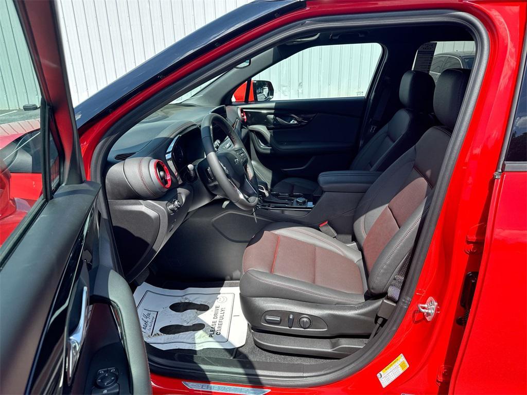 new 2025 Chevrolet Blazer car, priced at $42,372