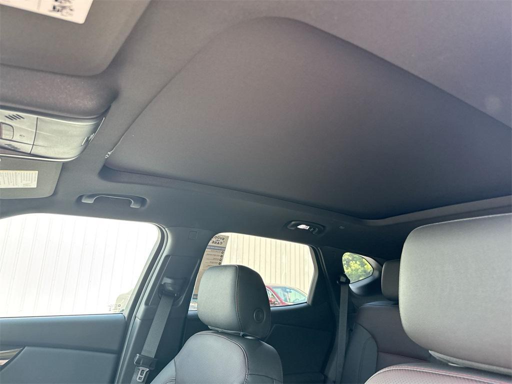 new 2025 Chevrolet Blazer car, priced at $42,372