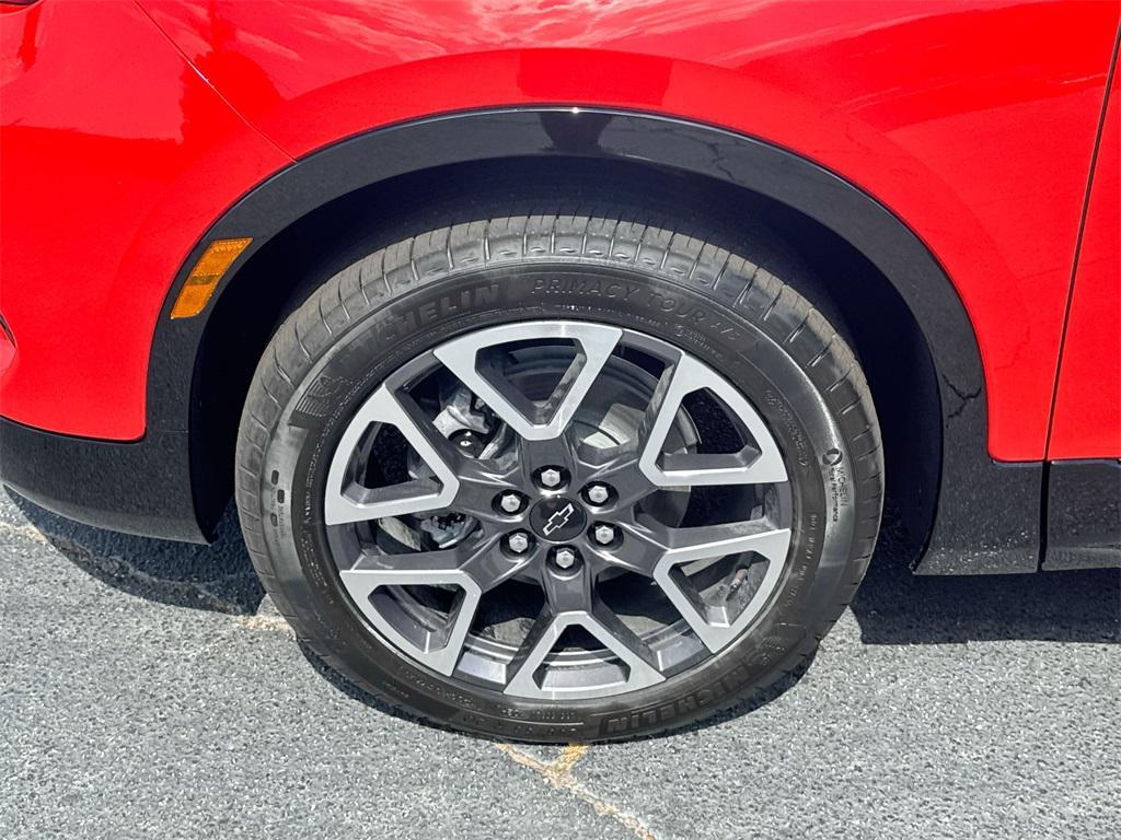 new 2025 Chevrolet Blazer car, priced at $42,372