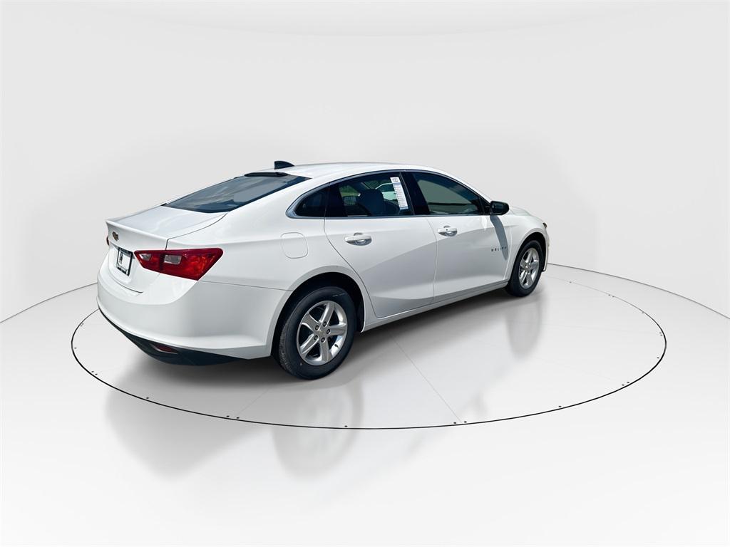 new 2024 Chevrolet Malibu car, priced at $25,795