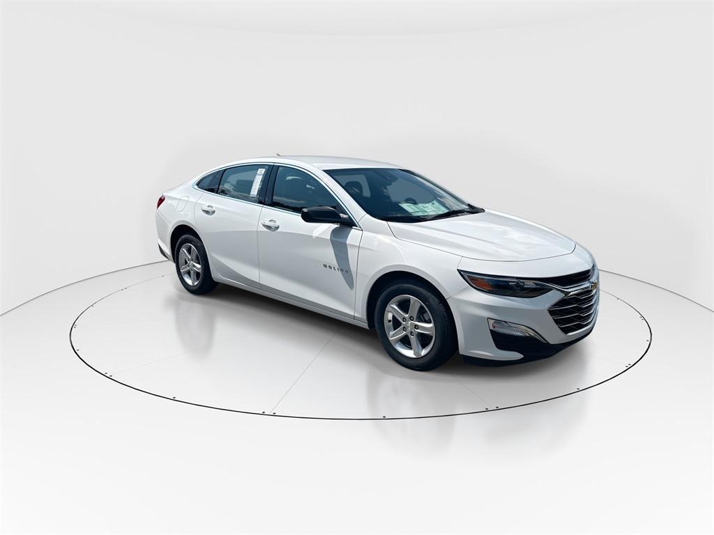 new 2024 Chevrolet Malibu car, priced at $25,795