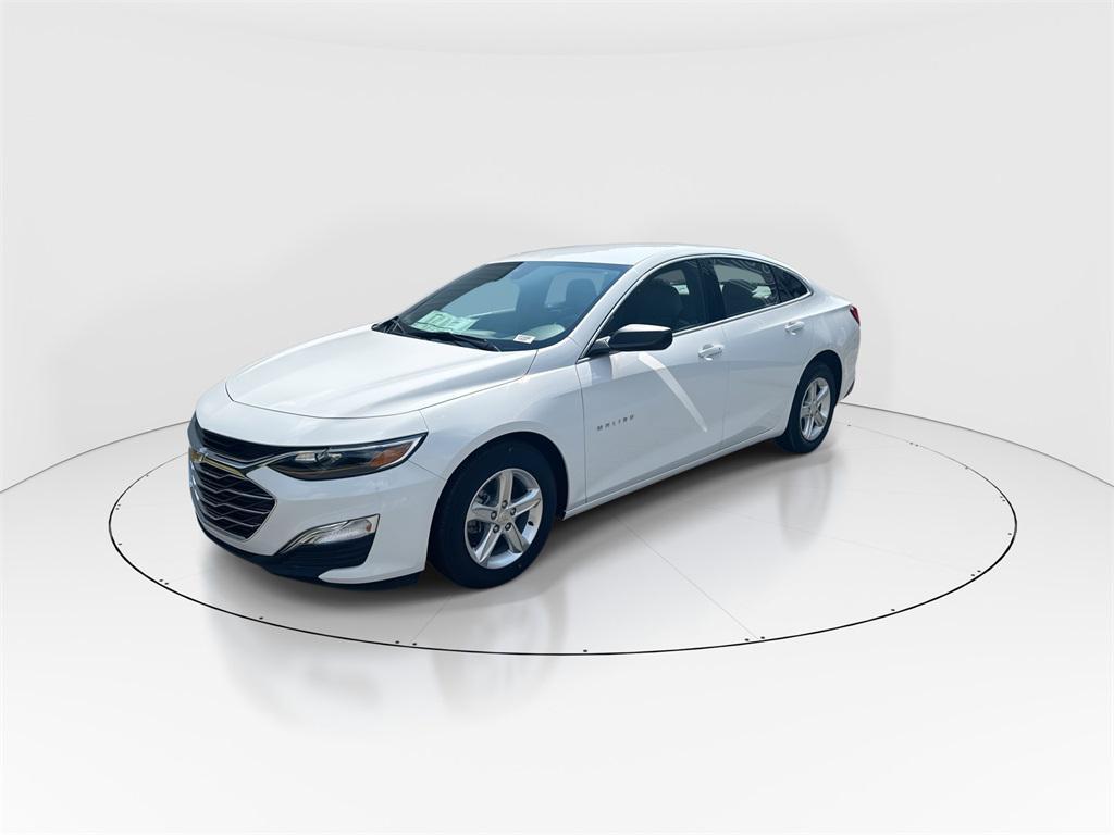 new 2024 Chevrolet Malibu car, priced at $25,795