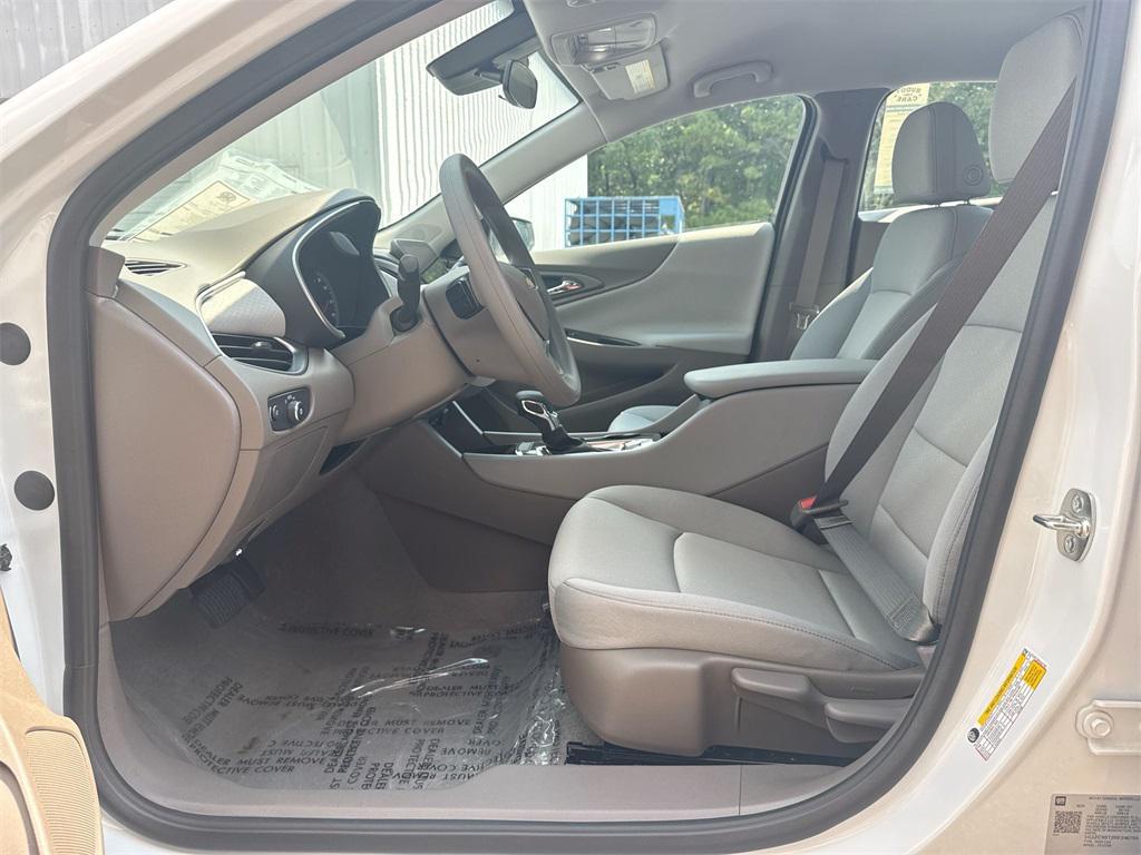 new 2024 Chevrolet Malibu car, priced at $25,795